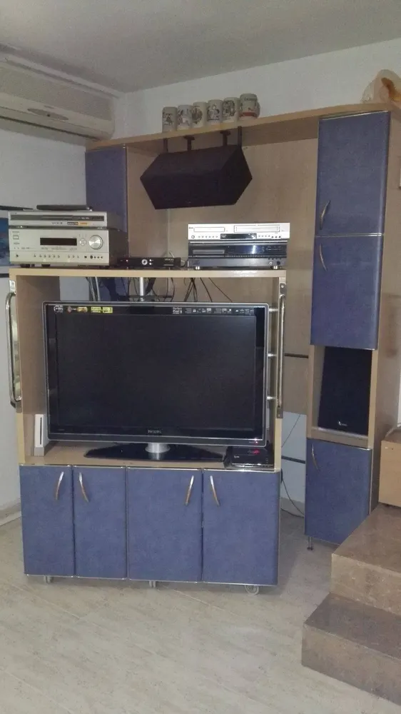 Mueble de salón a medida con hueco para televisor